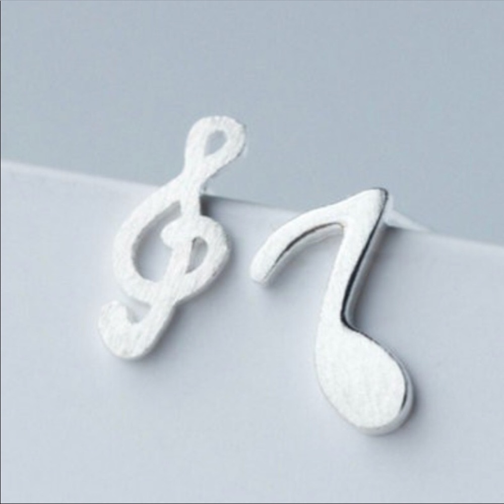 Sterling Silver music note earrings 🎼🎼